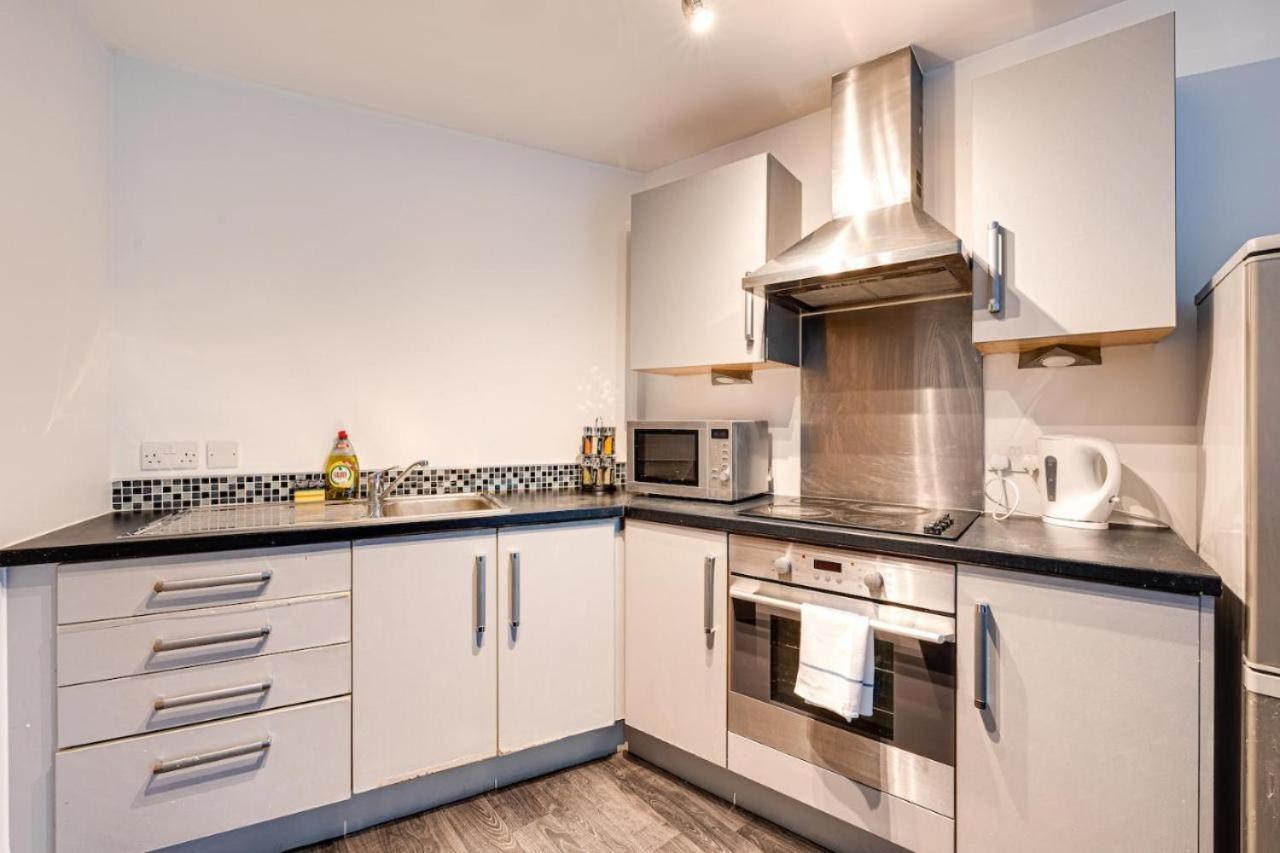 מנצ'סטר 2 Bed Apartment With Balcony Private Parking Near Etihad Stadium, Coop Live מראה חיצוני תמונה