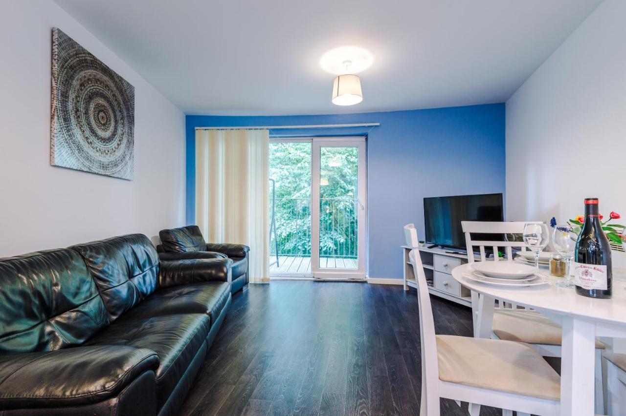 מנצ'סטר 2 Bed Apartment With Balcony Private Parking Near Etihad Stadium, Coop Live מראה חיצוני תמונה