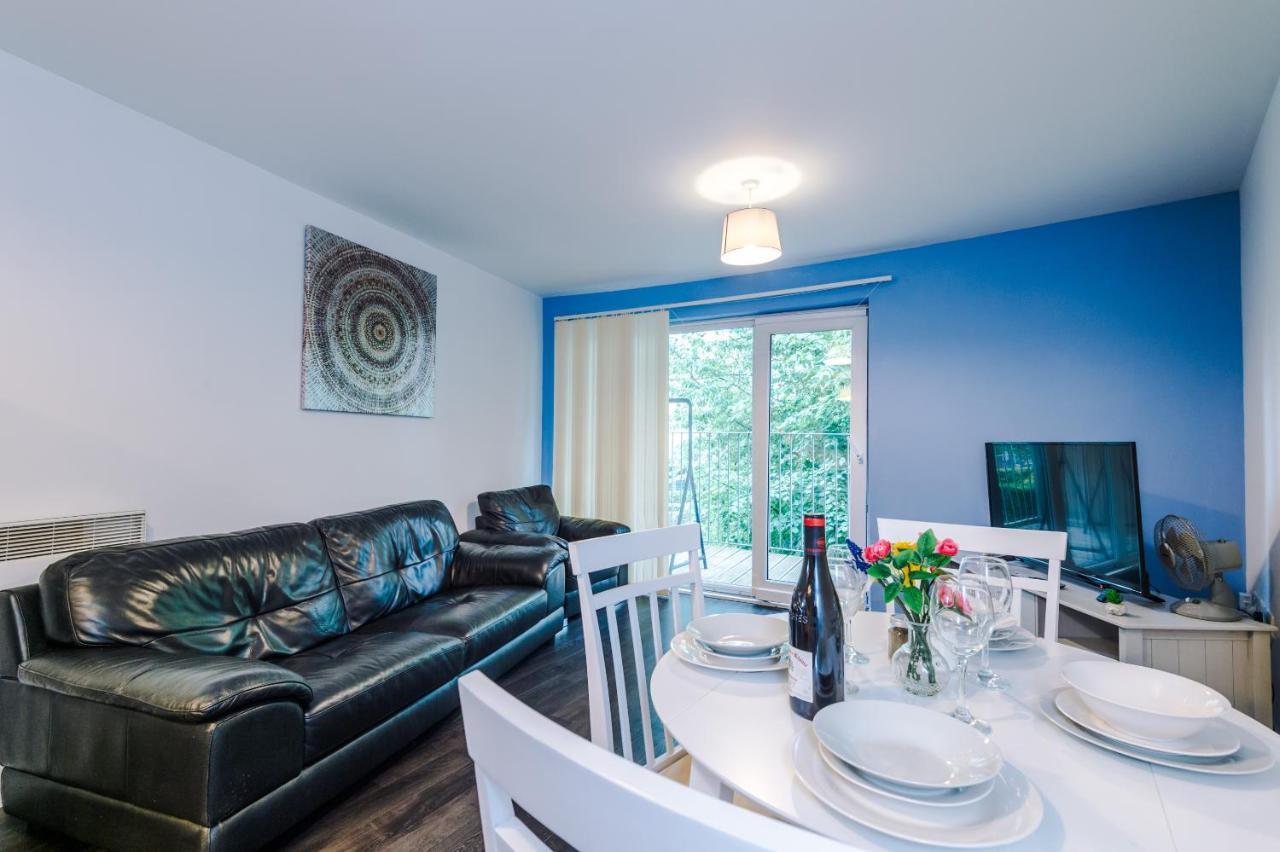 מנצ'סטר 2 Bed Apartment With Balcony Private Parking Near Etihad Stadium, Coop Live מראה חיצוני תמונה