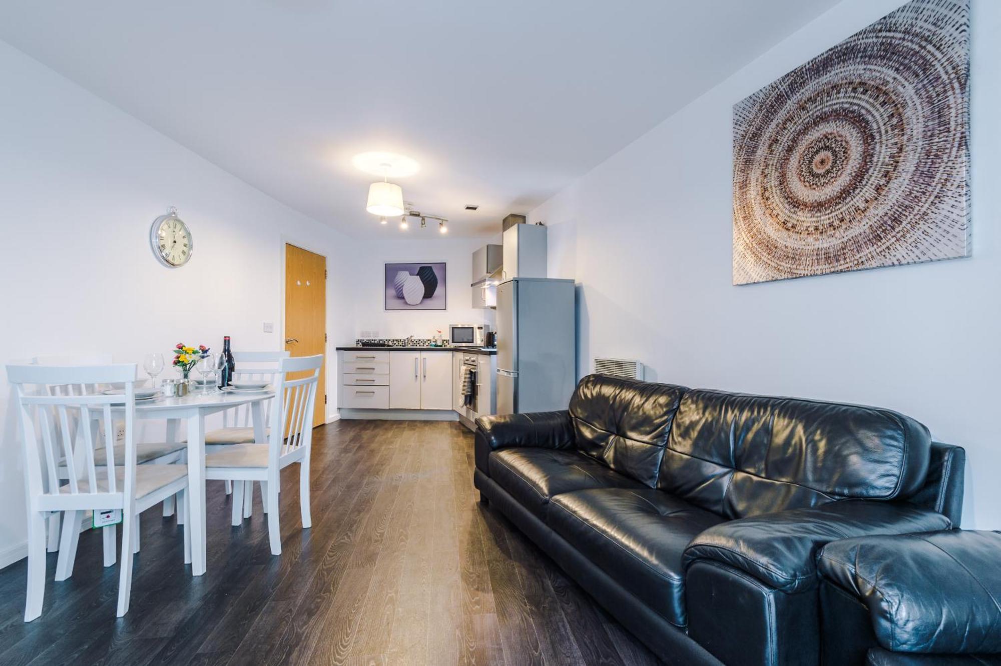 מנצ'סטר 2 Bed Apartment With Balcony Private Parking Near Etihad Stadium, Coop Live מראה חיצוני תמונה